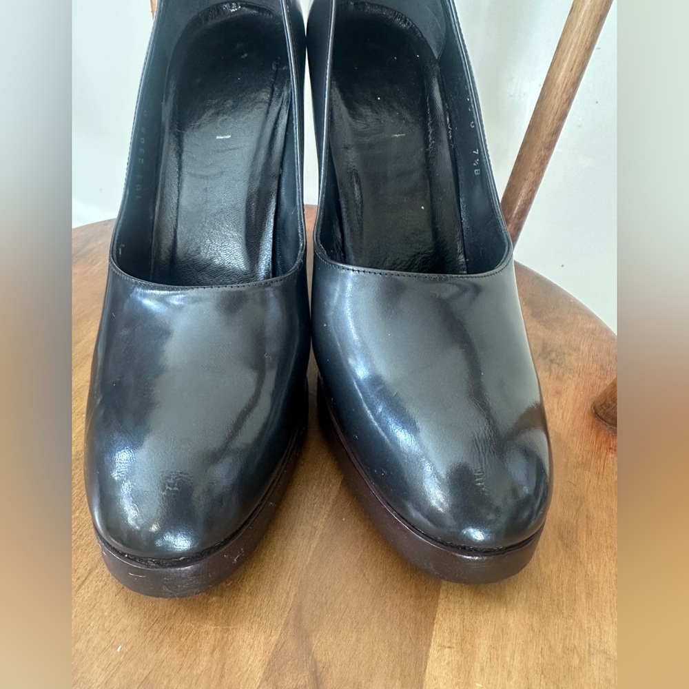 Gucci Black Patent Leather Platform Pumps - Picture 4 of 8